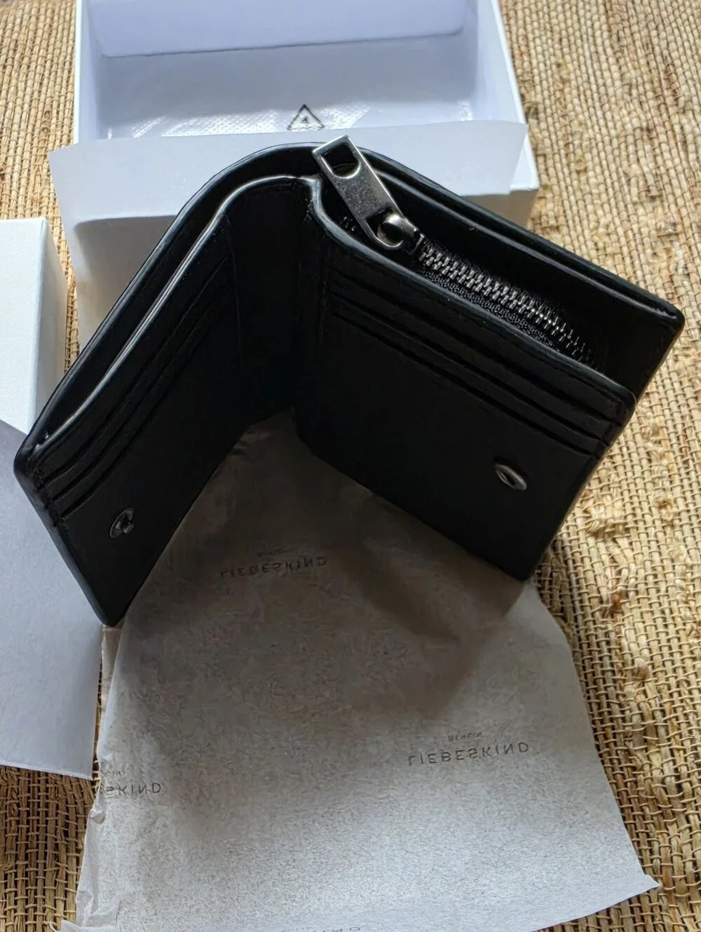 LIEBESKIND Berlin Thea Genuine Leather Wallet M Tokyo Sheep Black $98 NEW NIB